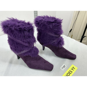 Womans Excellent Via Accenti Stiletto Ankle Boots Size 9 W Purple Back Zip